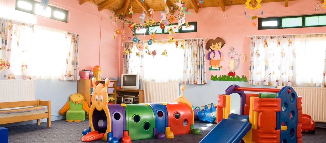 ΟΑΕΔ: Αναρτήθηκαν οι προσωρινοί πίνακες για τους βρεφονηπιακούς σταθμούς